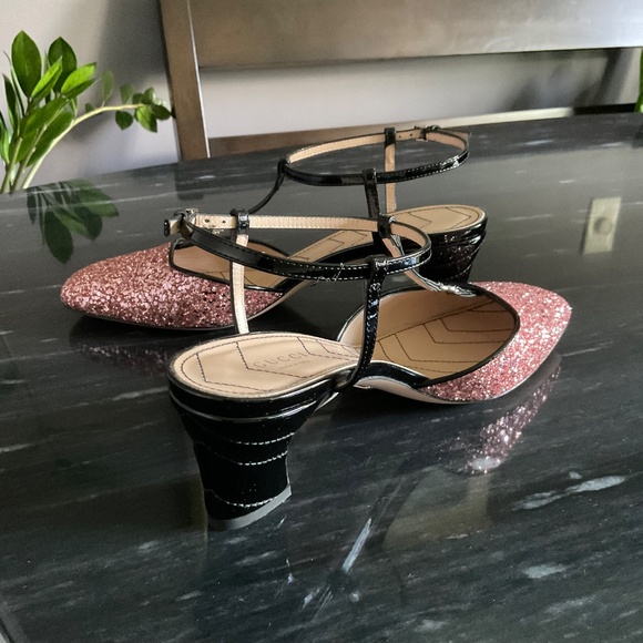Gucci Double G Logo Glitter T-Strap Pumps w/ Tags - Picture 3 of 6